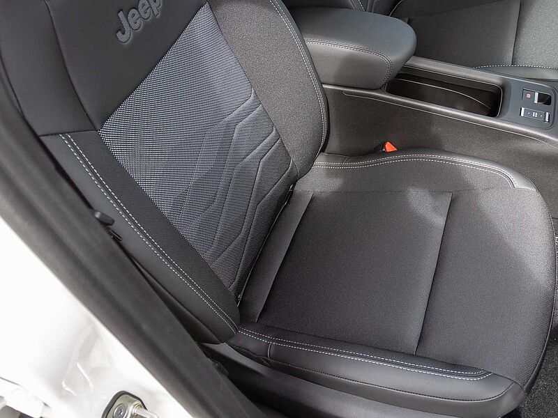 Jeep Avenger 1.2 Altitude Winter Paket