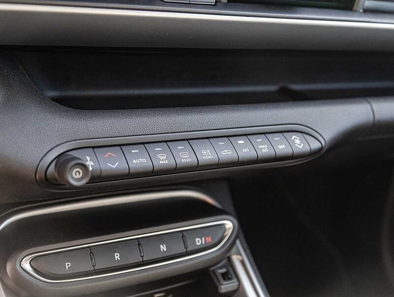 Jeep Avenger 1.2 48V e-Hybrid Automatik Summit