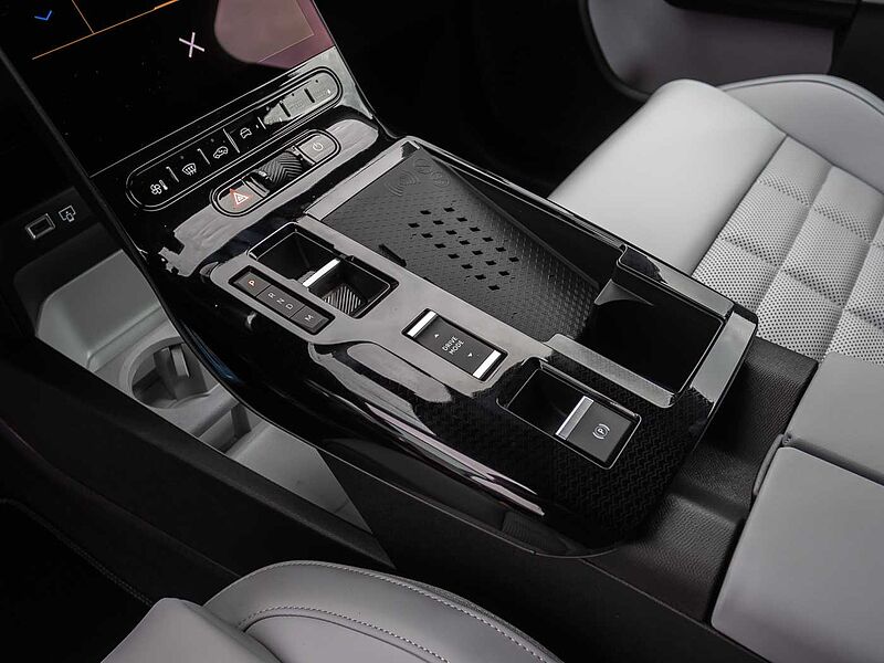Citroen NEUER C5 Aircross Hybrid 145 Team D
