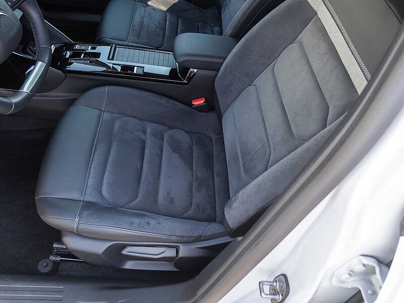 Citroen C4 PureTech 130 EAT8 MAX Techno-Paket