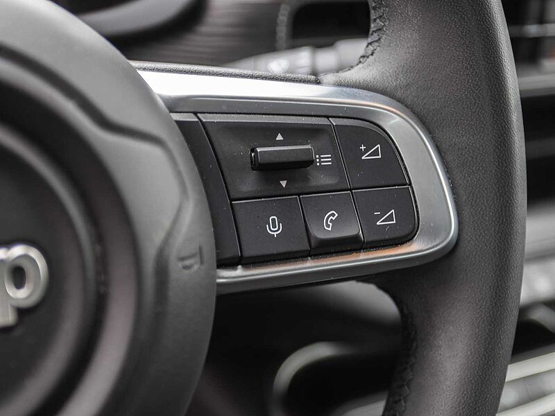 Jeep Avenger Elektro Altitude Infotainment-Paket
