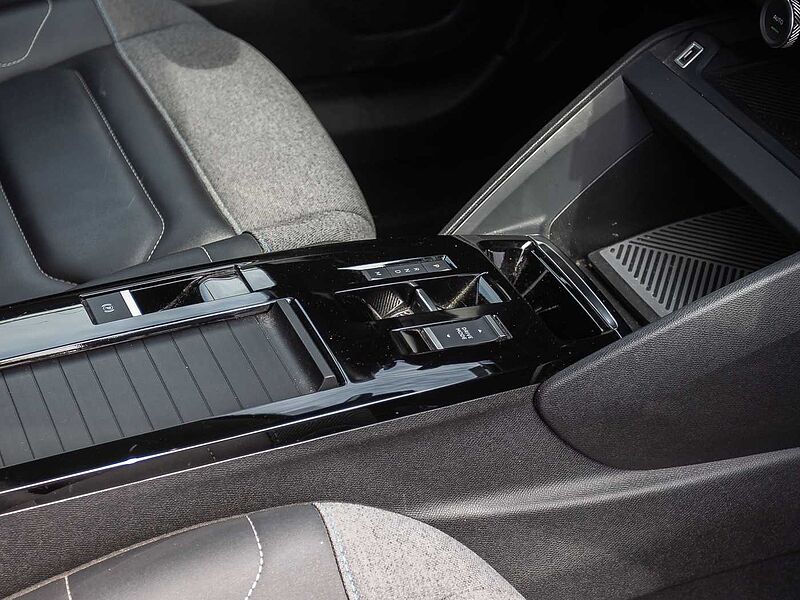 Citroen C4 PureTech 130 Stop&Start EAT8 MAX