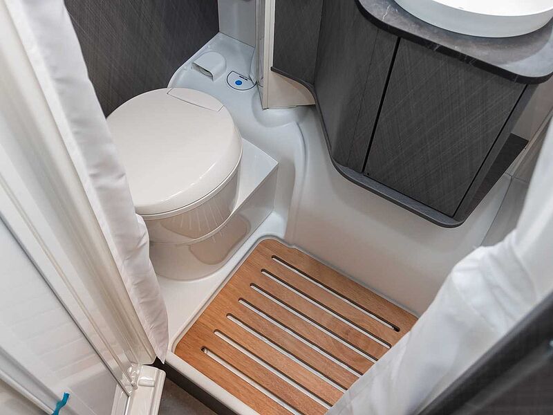 Etrusco A 6.9 DB UPE 72.994 €