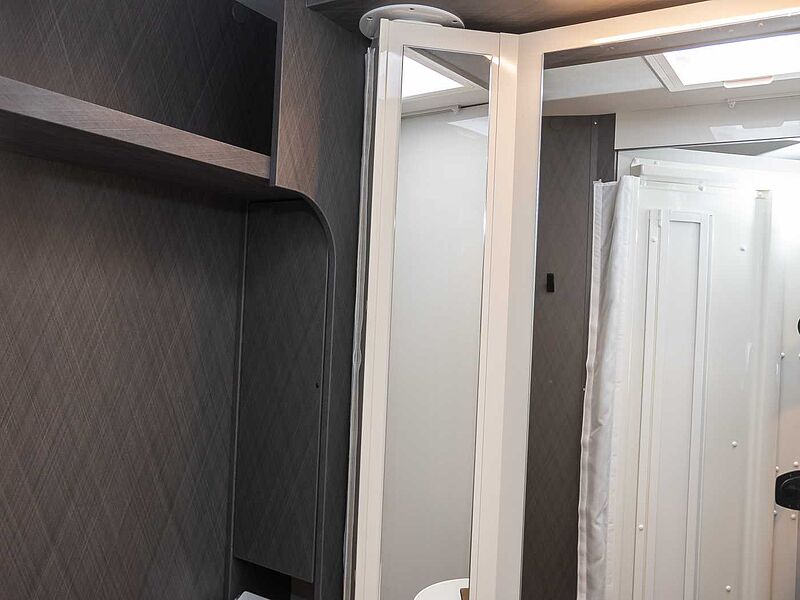 Etrusco A 6.9 DB UPE 72.994 €