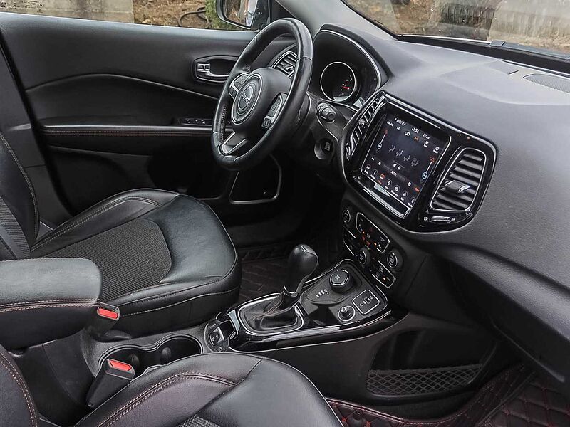 Jeep Compass 2.0 Limited 4x4 AT Park-Paket