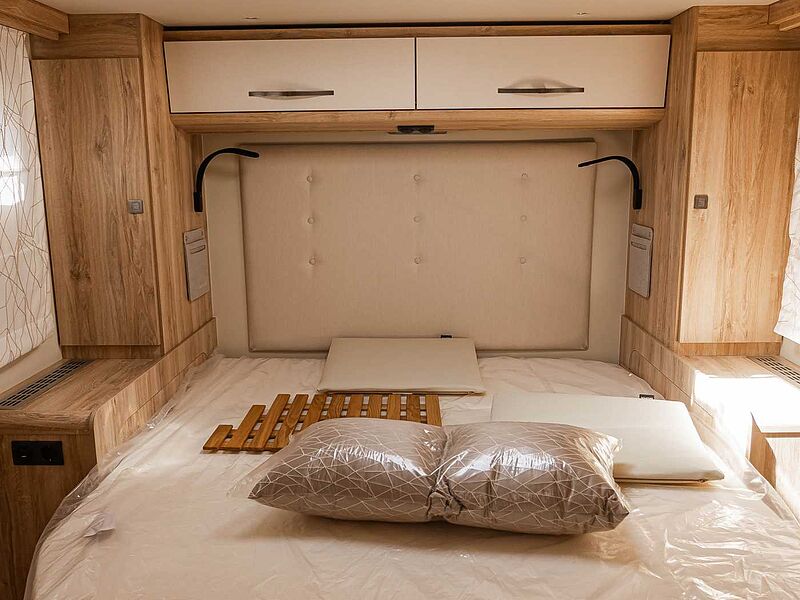 Eura Mobil Profila T 726 QF 4 Pakete MESSEPREIS