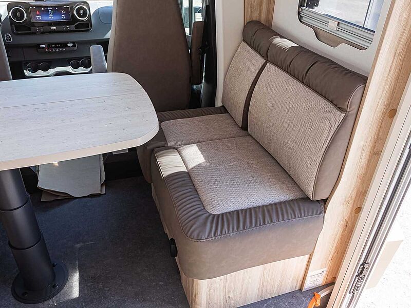 Eura Mobil Profila T 726 QF 4 Pakete MESSEPREIS