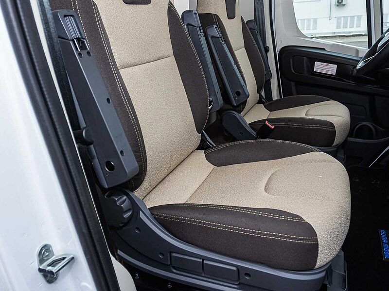 Eura Mobil Activa One 650 HS Automatik MESSEPREIS