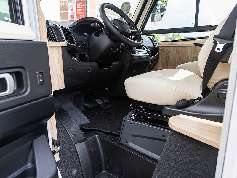 Eura Mobil Integra Line 730 EF MESSEPREIS