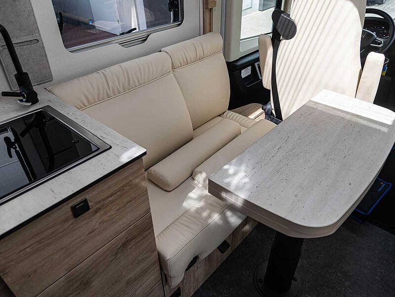 Eura Mobil Integra Line 730 EF MESSEPREIS