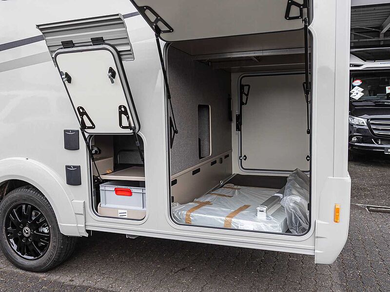 Eura Mobil Integra Line GT - Mercedes IL726QF BLACKLINE