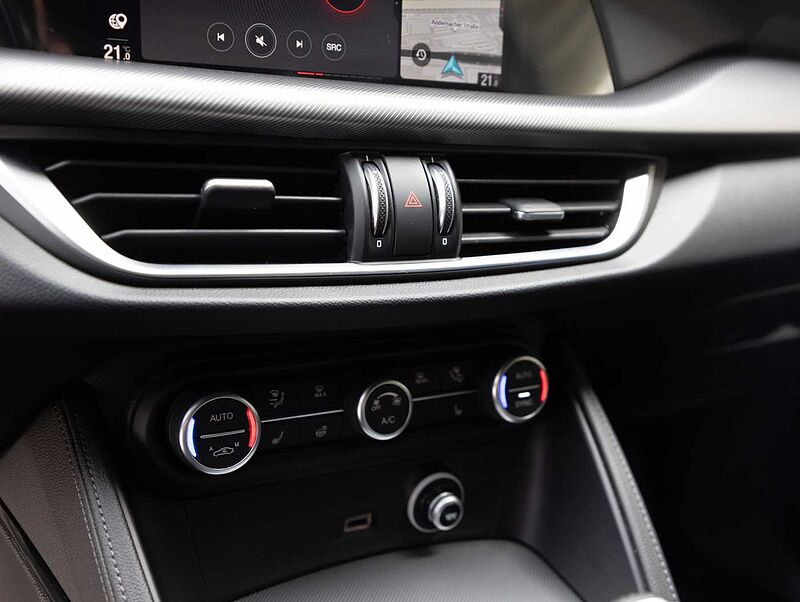 Alfa Romeo Stelvio 2.0 Turbo 16V AT8-Q4 Veloce