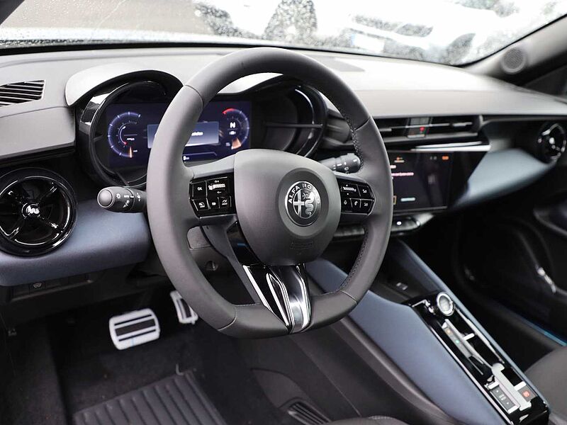 Alfa Romeo Junior 1.2 VGT Ibrida Sprint