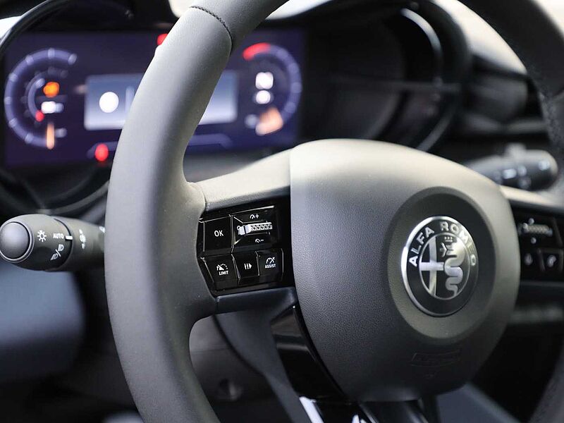 Alfa Romeo Junior 1.2 VGT Ibrida Sprint