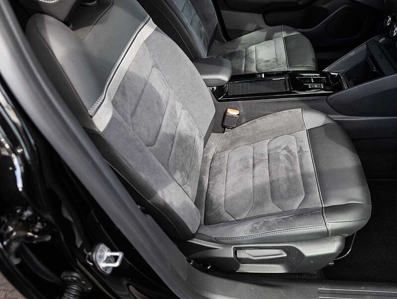 Citroen C4 PureTech 130 EAT8 MAX Techno-Paket