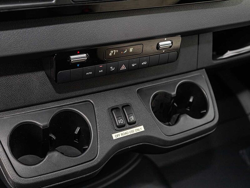 Eura Mobil XTURA 686 EF 4x4  MODELL 26