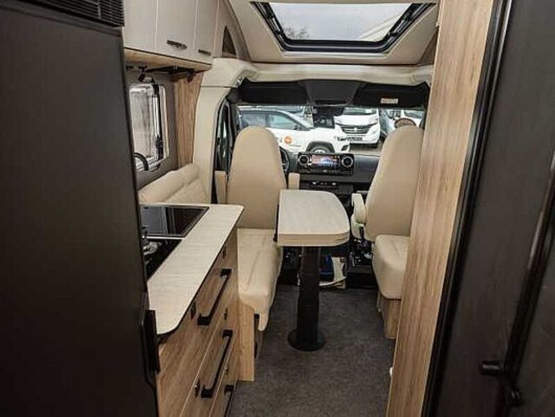 Eura Mobil XTURA 686 EF 4x4 11/26