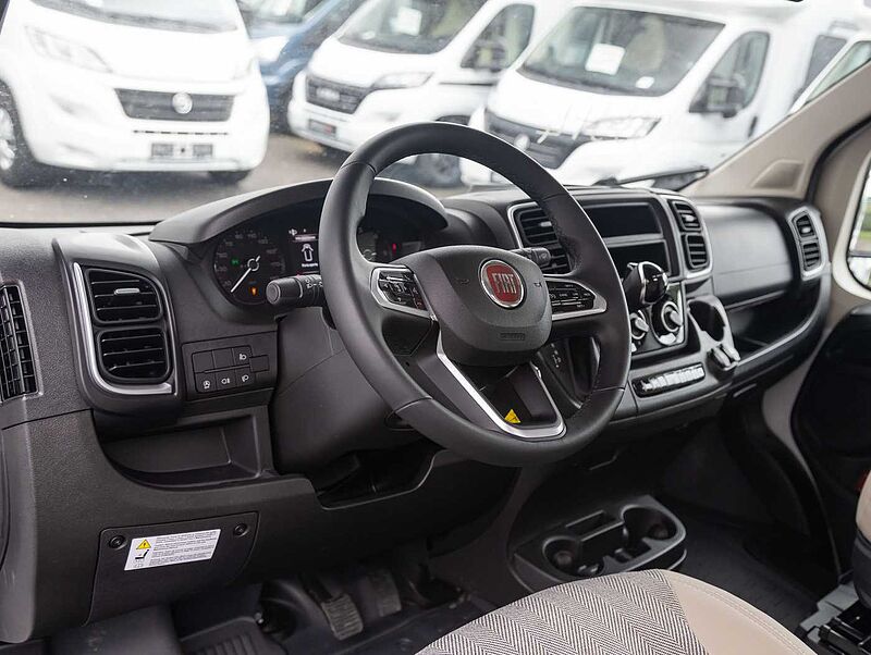 Etrusco A 7300 DB 4.4 t 6-Sitzer UPE 94.903€