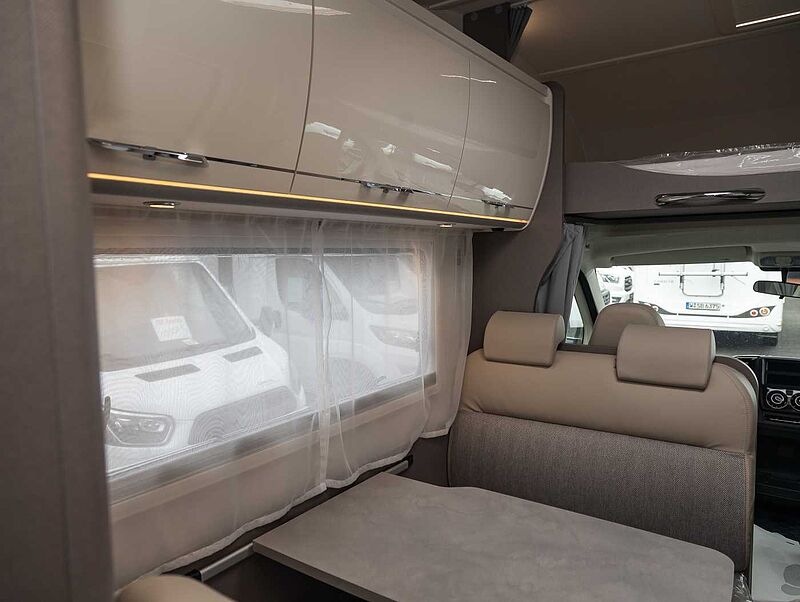 Etrusco A 7300 DB 4.4 t 6-Sitzer UPE 94.903€