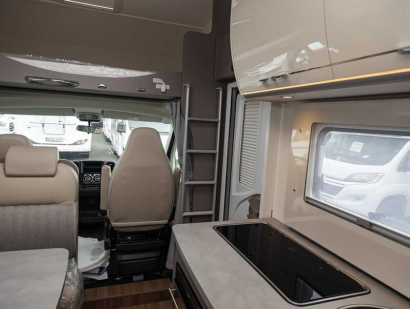 Etrusco A 7300 DB 4.4 t 6-Sitzer UPE 94.903€